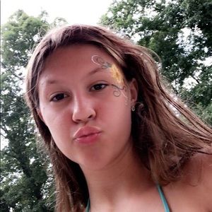 Meet your Posher, Rhiannon